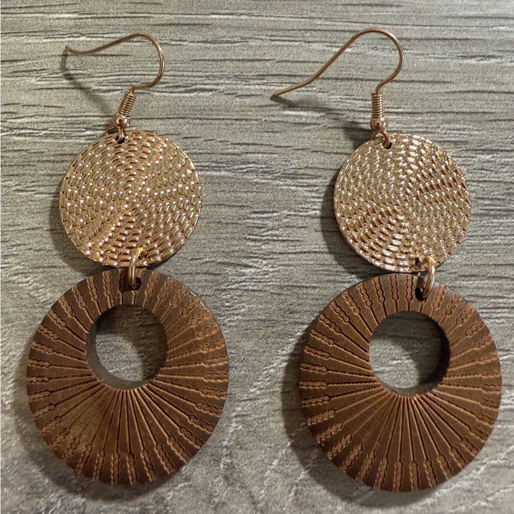 #696 Gold and Brown Textured Circle‎ Drop Earrings Boho Modern - Picture 3 of 5